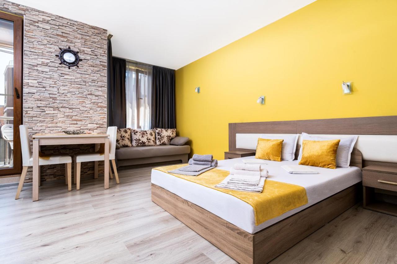 Modern Studios - Meters Away From The Beach Pomorie Eksteriør billede