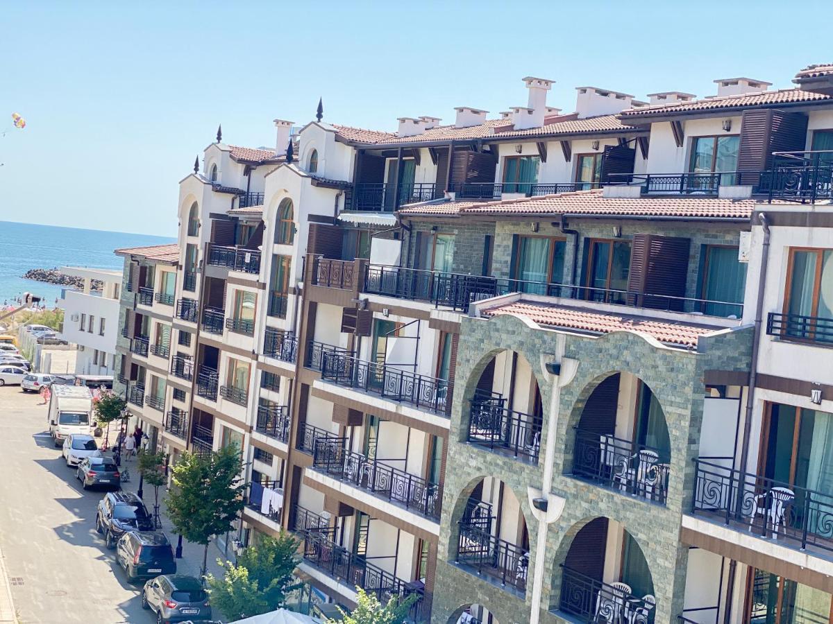 Modern Studios - Meters Away From The Beach Pomorie Eksteriør billede